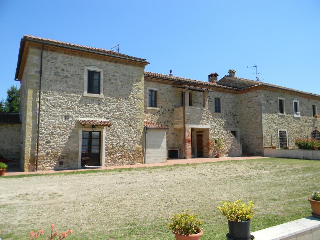 Agriturismo Podere La Selva Serre Di Rapolano Exterior photo